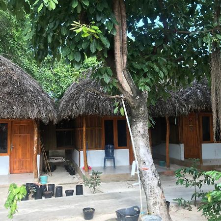 Ova Baluk Bungalow Nembrala Ngoại thất bức ảnh
